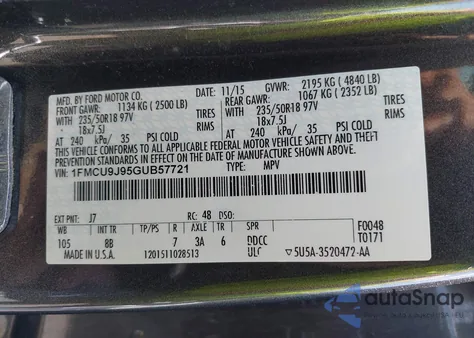 2016 Ford Escape Titanium z USA, uszkodzony, nr VIN 1FMCU9J95GUB57721